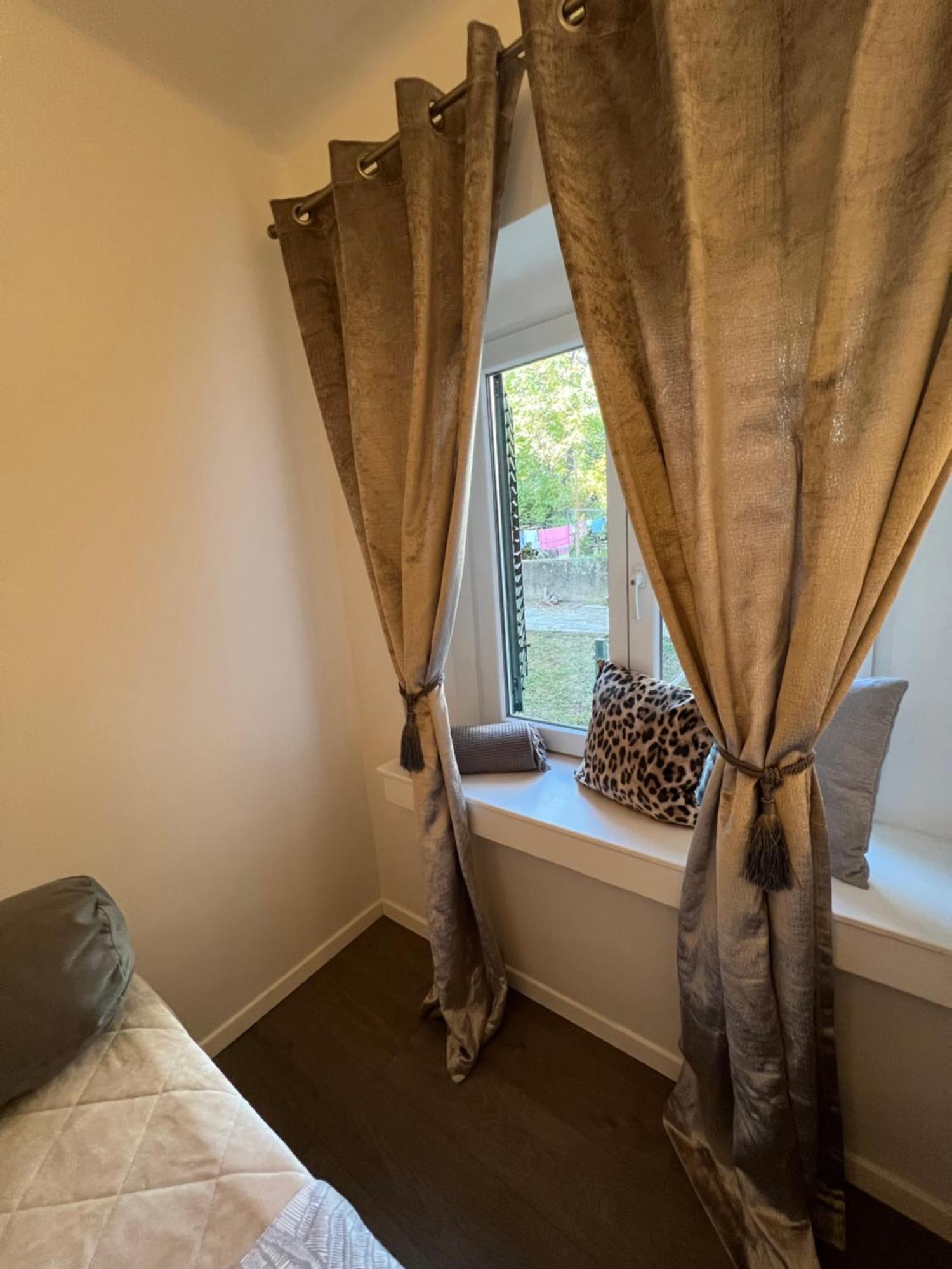 Apartment Gallery Split Bagian luar foto