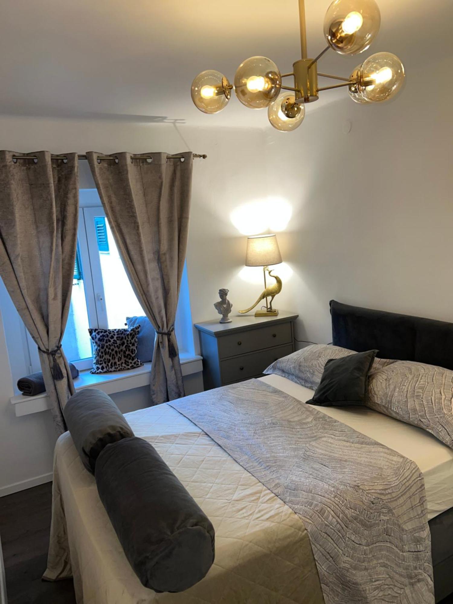 Apartment Gallery Split Bagian luar foto